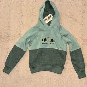 Red River, NM size 4T hoodie